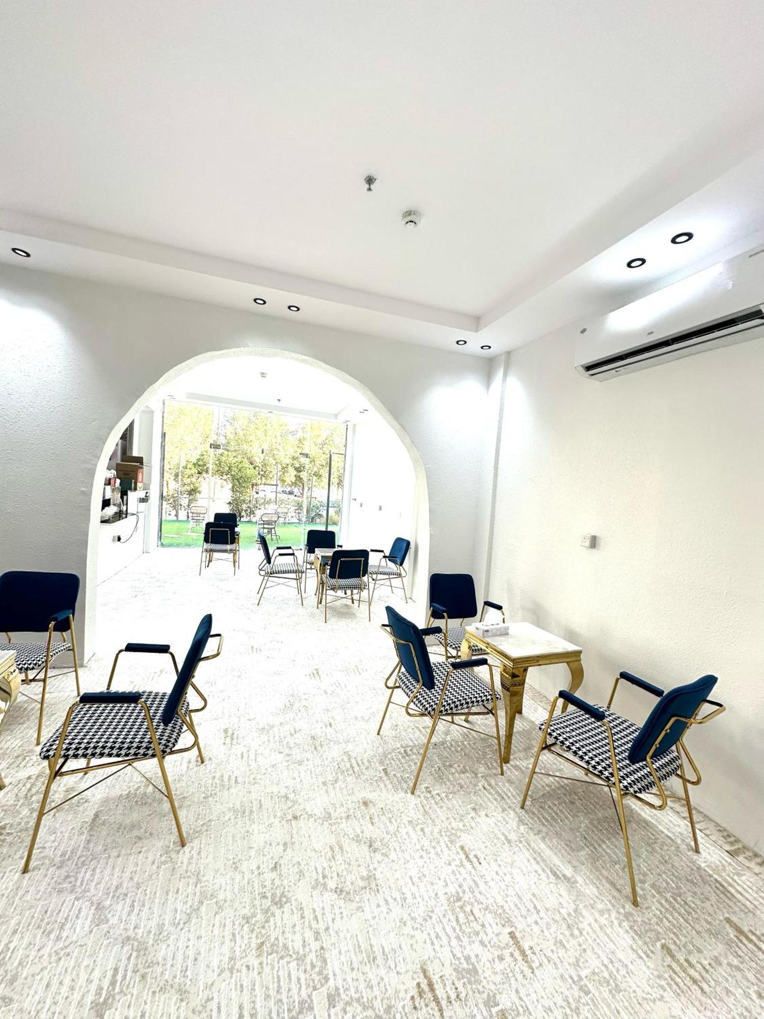Golden Quba 1 Aparthotel Рияд Екстериор снимка